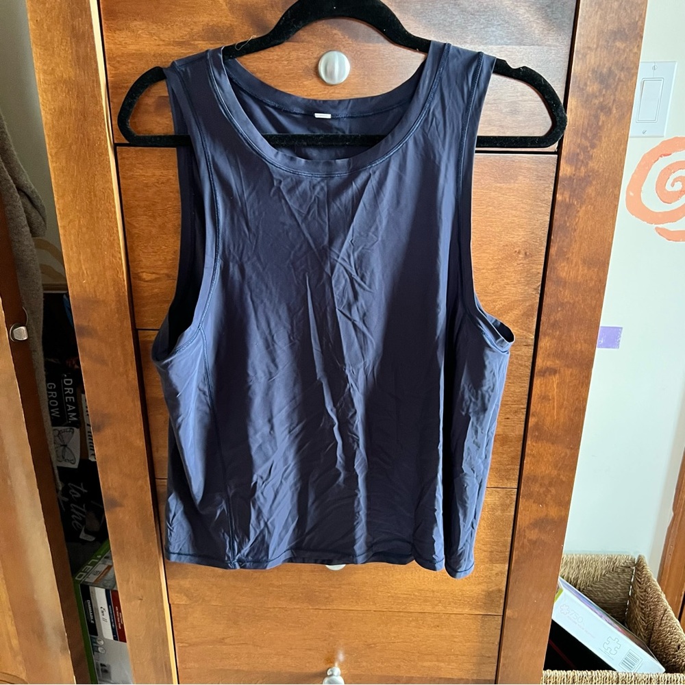 LULULEMON SOLE TRAINING TANK NAVY BLUE SZ 8 or 10